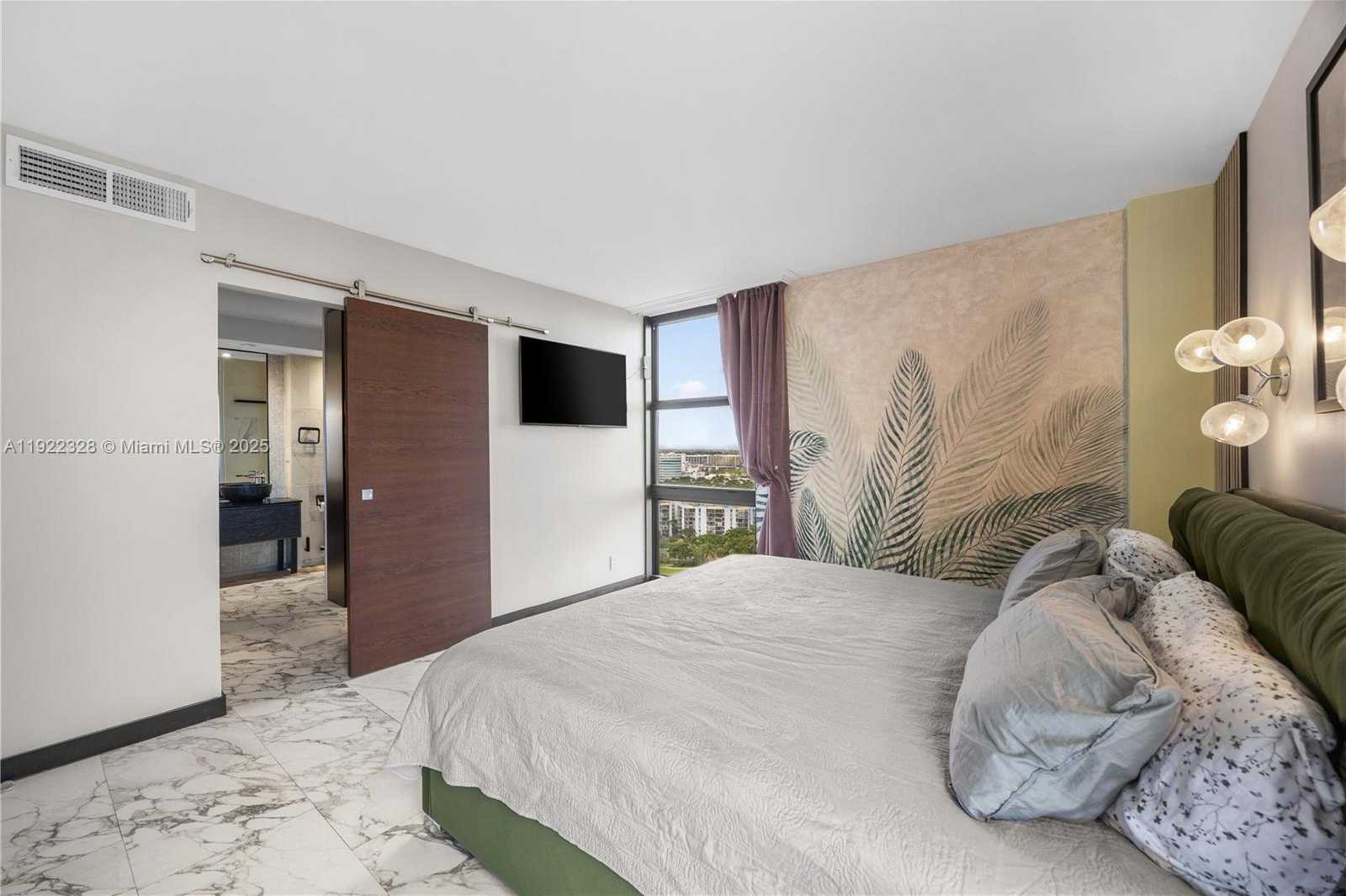 Imagen de Pequeño Objeto