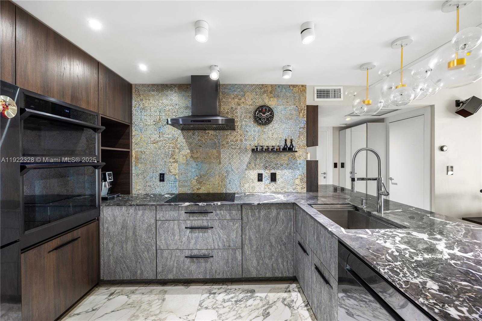 Imagen de Pequeño Objeto