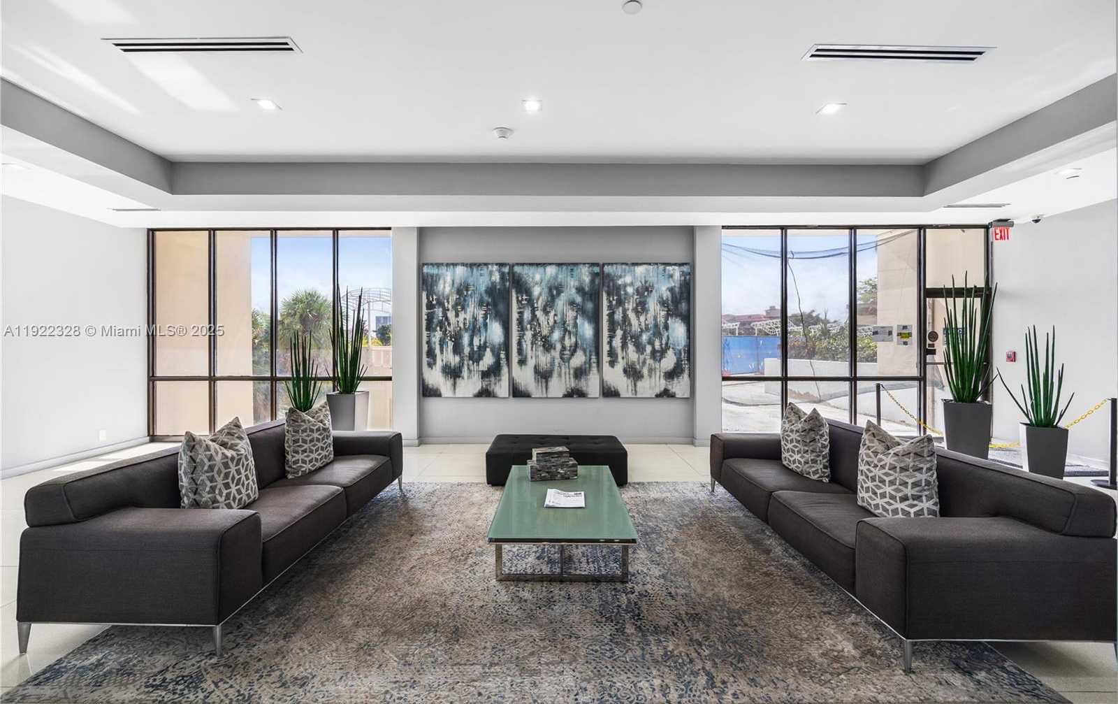 Imagen de Pequeño Objeto