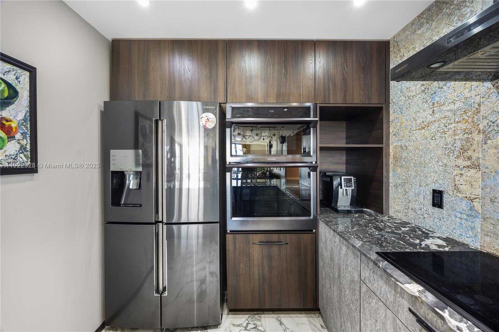 Imagen de Pequeño Objeto