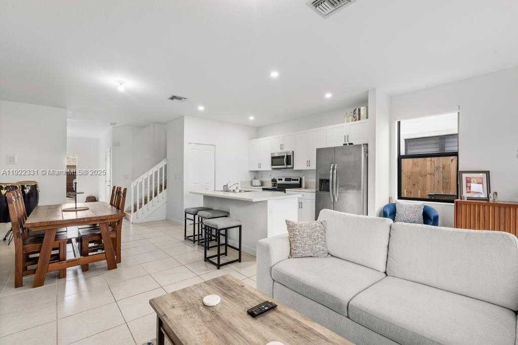 Small Image of 25217 SOUTH WEST 107TH CT, Homestead Number 6