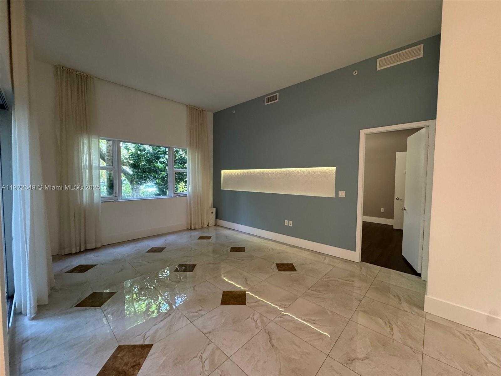 Small Image of 20000 EAST COUNTRY CLUB DR #104, Aventura Number 13