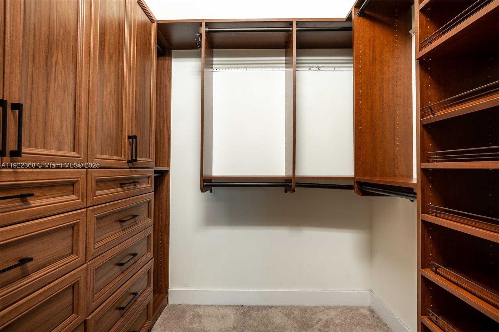 Small Image of 15824 NORTH WEST 91ST CT, Miami Lakes Number 19