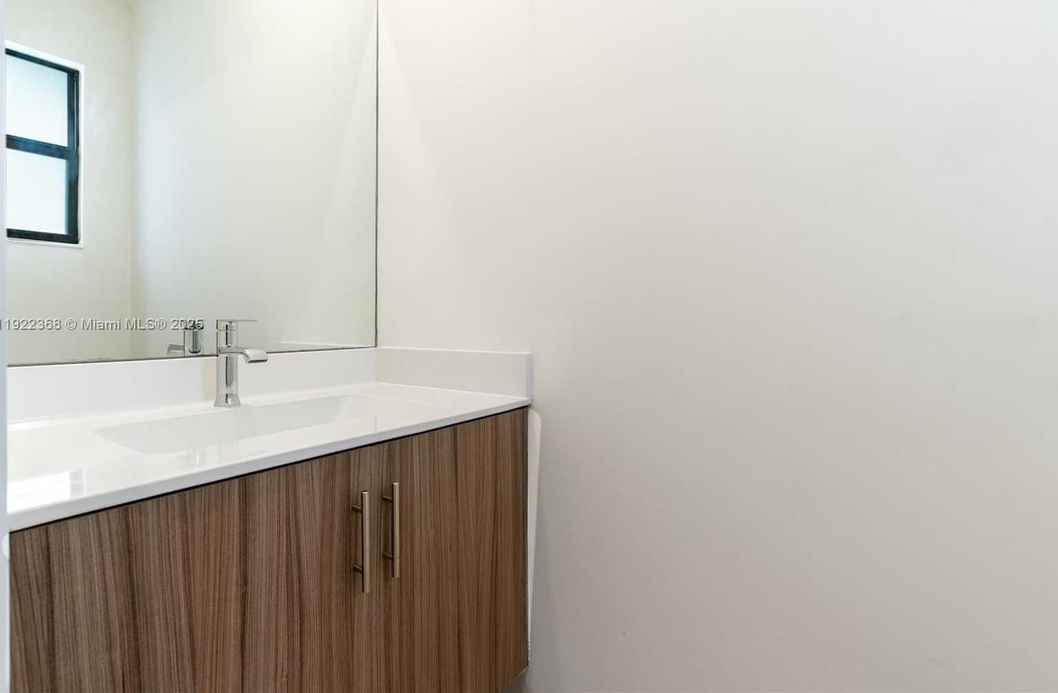 Small Image of 15824 NORTH WEST 91ST CT, Miami Lakes Number 23