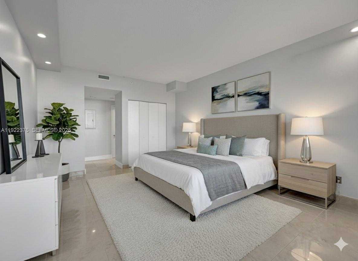 Small Image of 2475 BRICKELL AVE #804, Miami Number 11