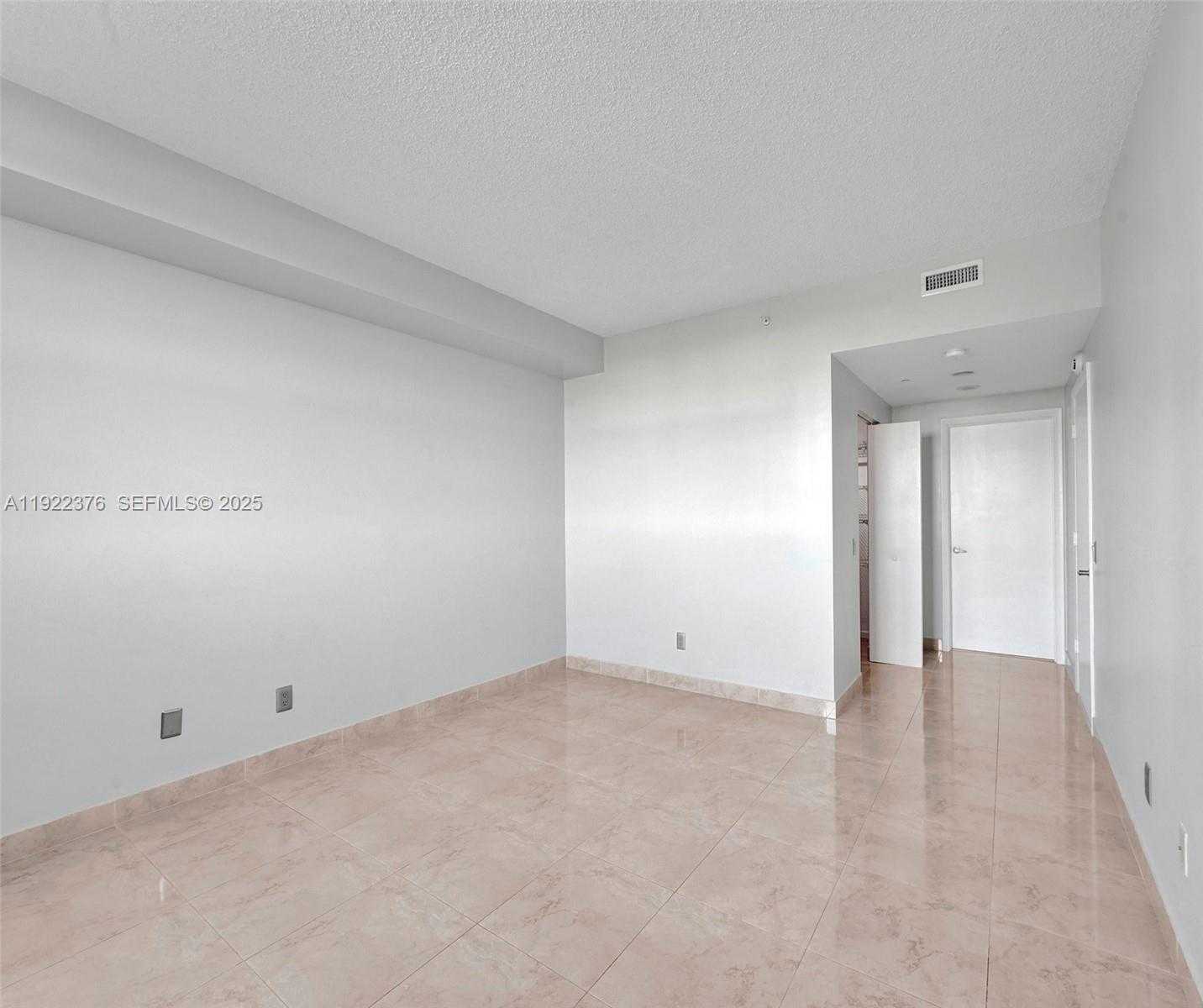 Small Image of 2475 BRICKELL AVE #804, Miami Number 12