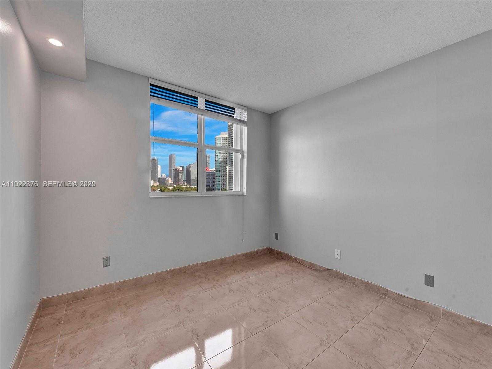 Small Image of 2475 BRICKELL AVE #804, Miami Number 6