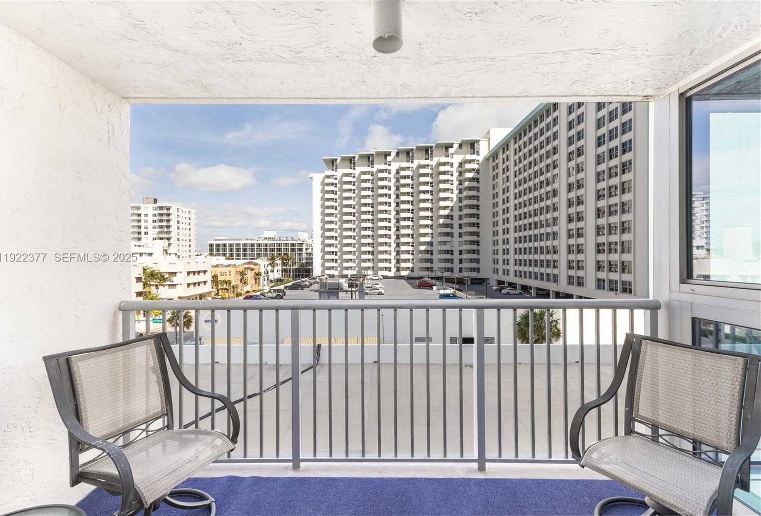 Small Image of 2655 COLLINS AVE #603, Miami Beach Number 15