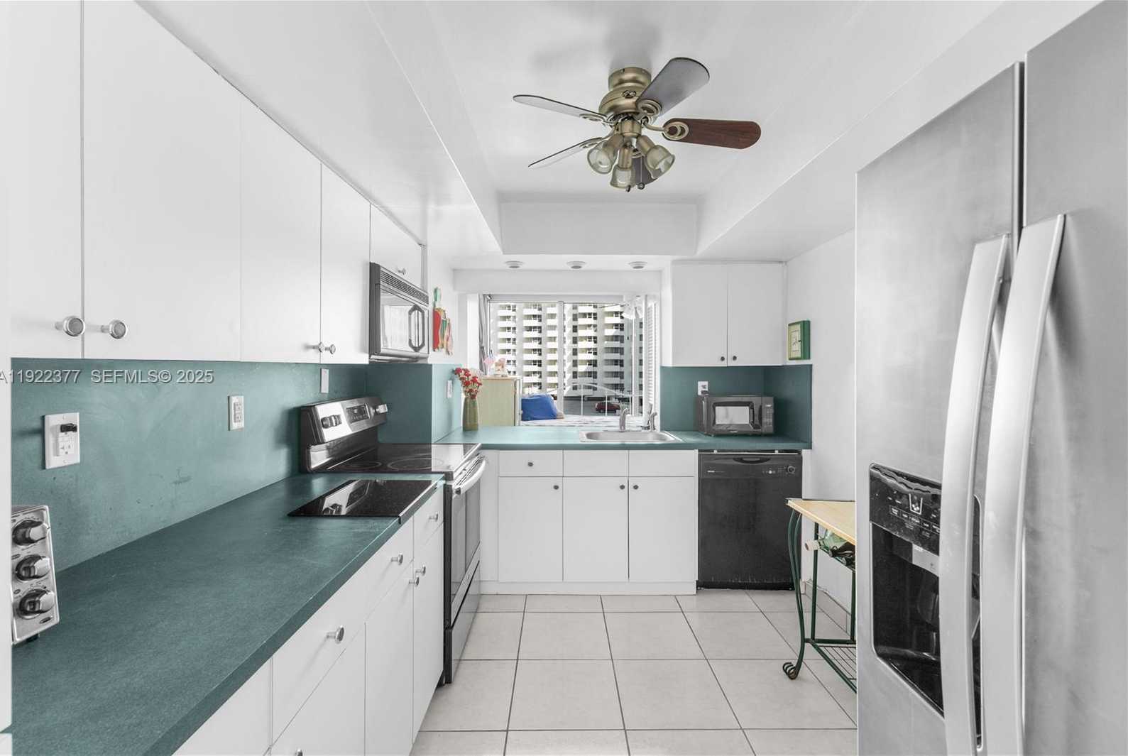 Small Image of 2655 COLLINS AVE #603, Miami Beach Number 23