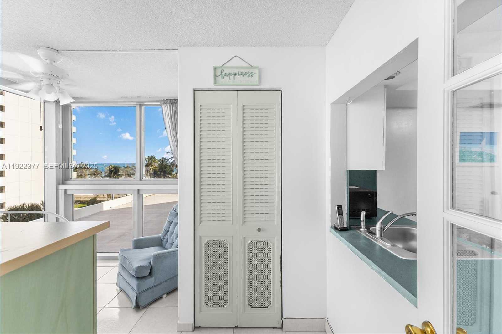 Small Image of 2655 COLLINS AVE #603, Miami Beach Number 25