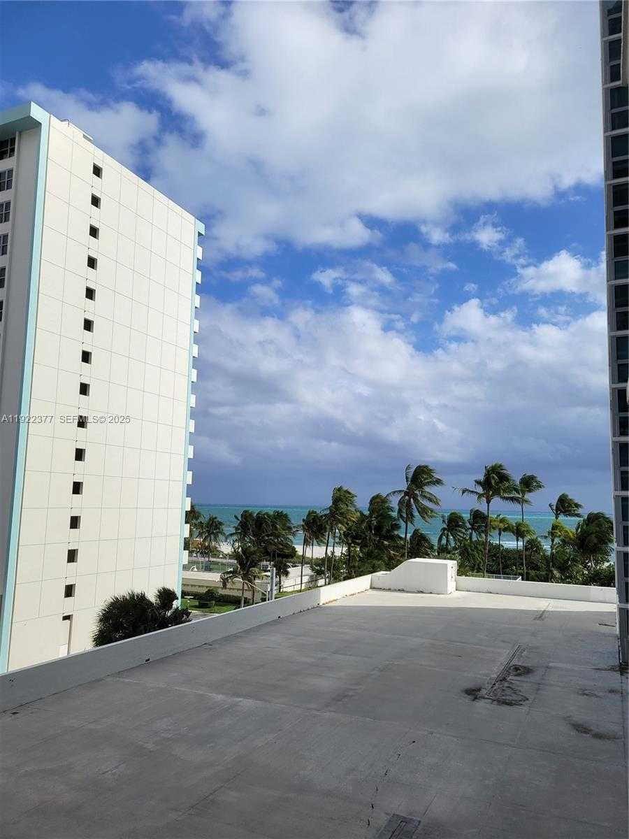 Small Image of 2655 COLLINS AVE #603, Miami Beach Number 38