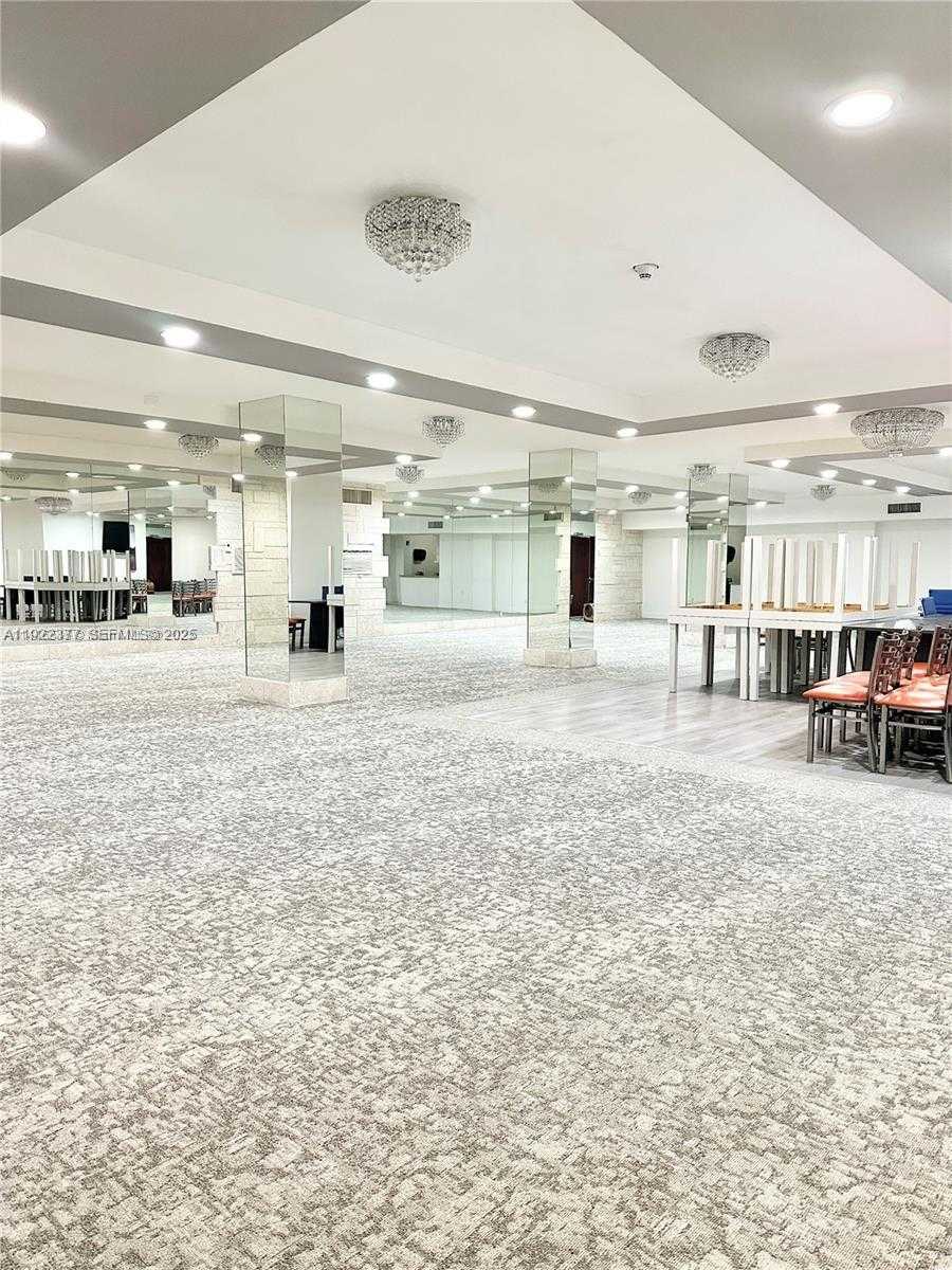 Small Image of 2655 COLLINS AVE #603, Miami Beach Number 45