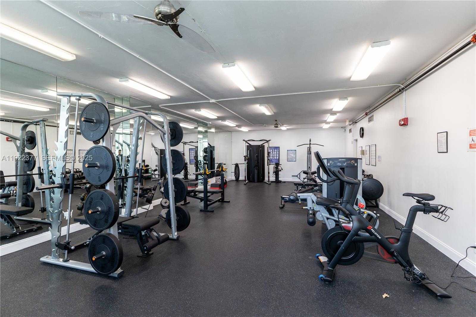 Small Image of 2655 COLLINS AVE #603, Miami Beach Number 54