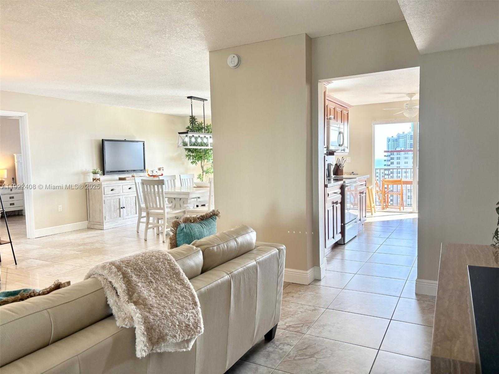 Small Image of 1201 SOUTH OCEAN DR #1610S, Hollywood Number 13