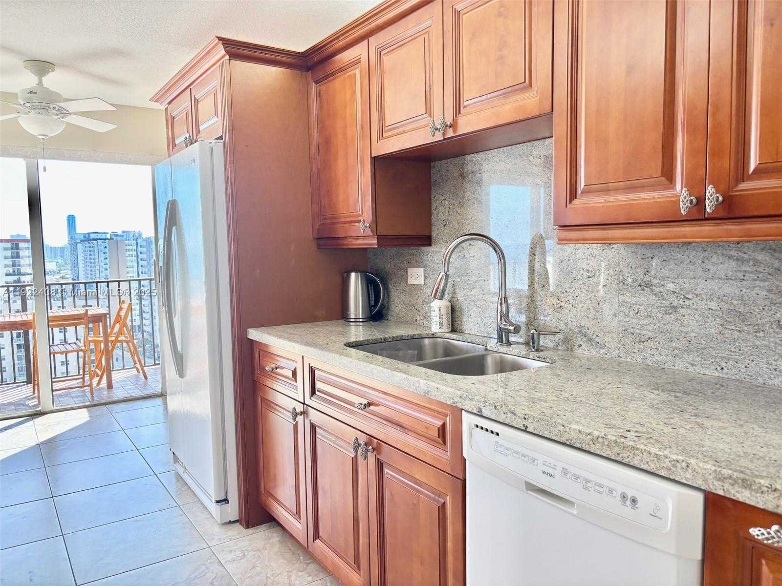 Small Image of 1201 SOUTH OCEAN DR #1610S, Hollywood Number 29