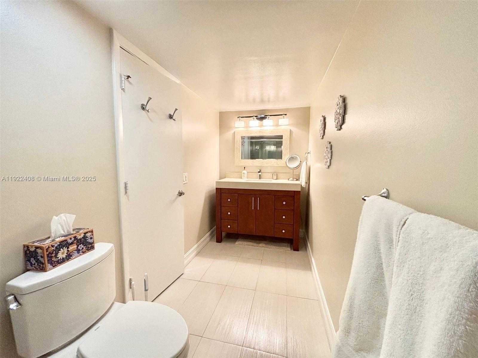 Small Image of 1201 SOUTH OCEAN DR #1610S, Hollywood Number 41
