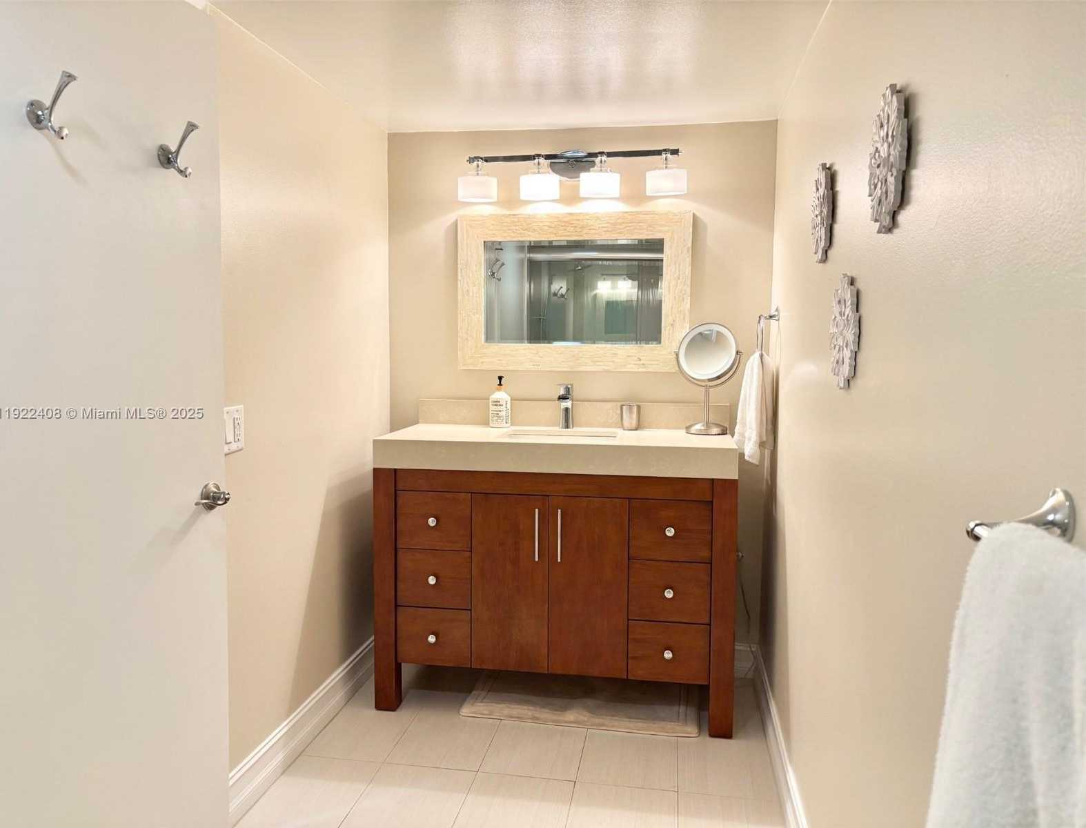 Small Image of 1201 SOUTH OCEAN DR #1610S, Hollywood Number 43