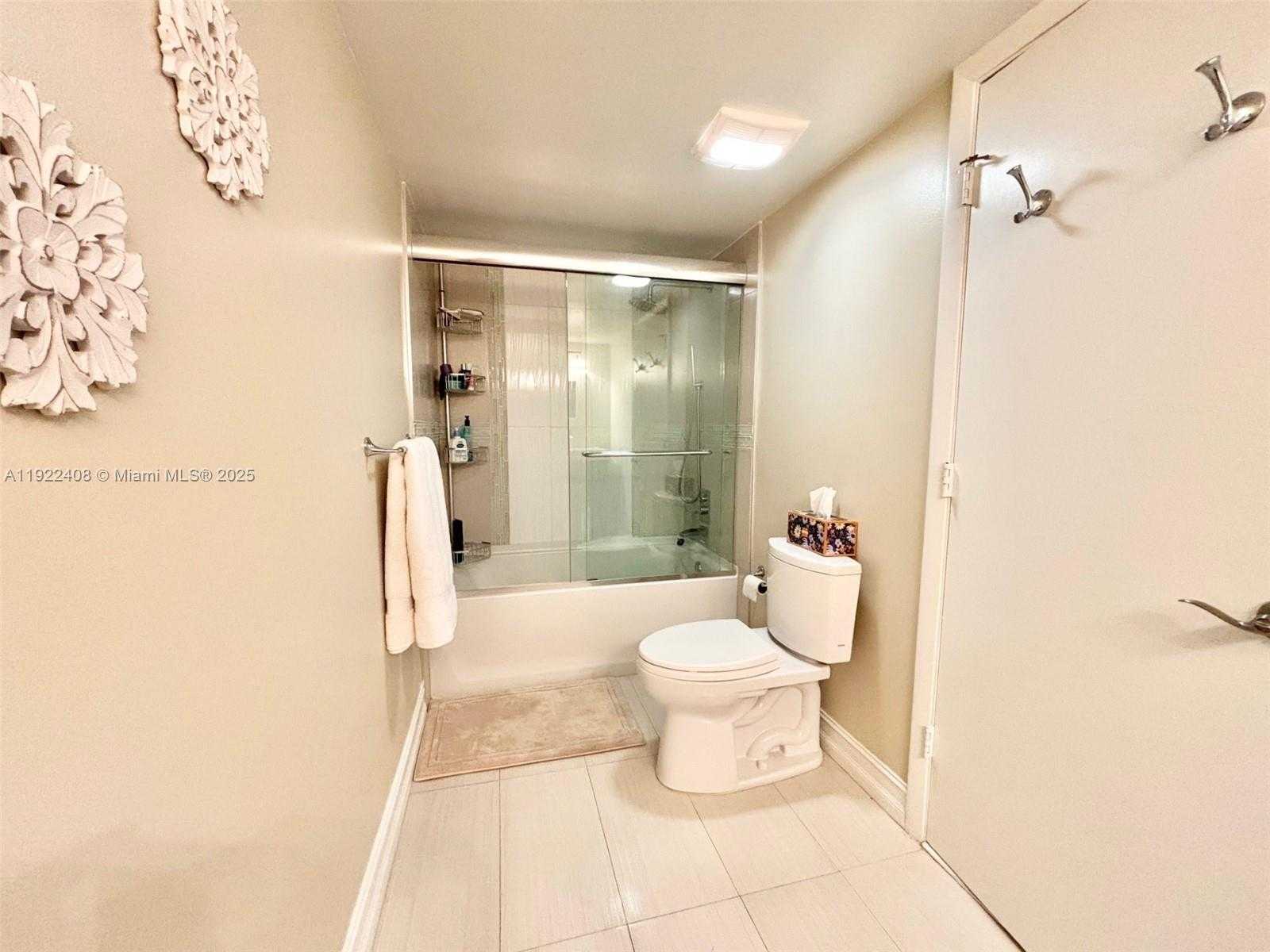 Small Image of 1201 SOUTH OCEAN DR #1610S, Hollywood Number 44