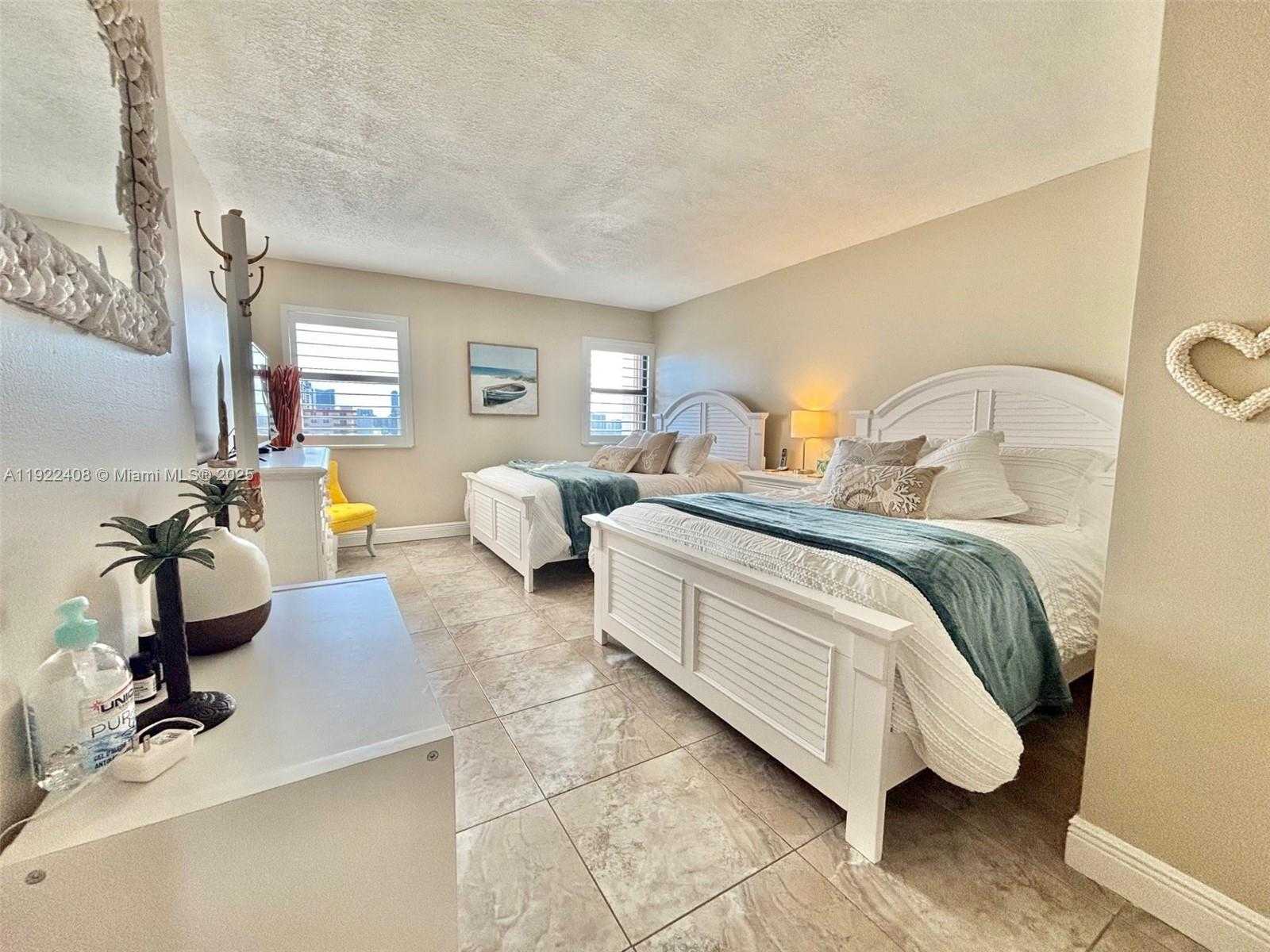Small Image of 1201 SOUTH OCEAN DR #1610S, Hollywood Number 46