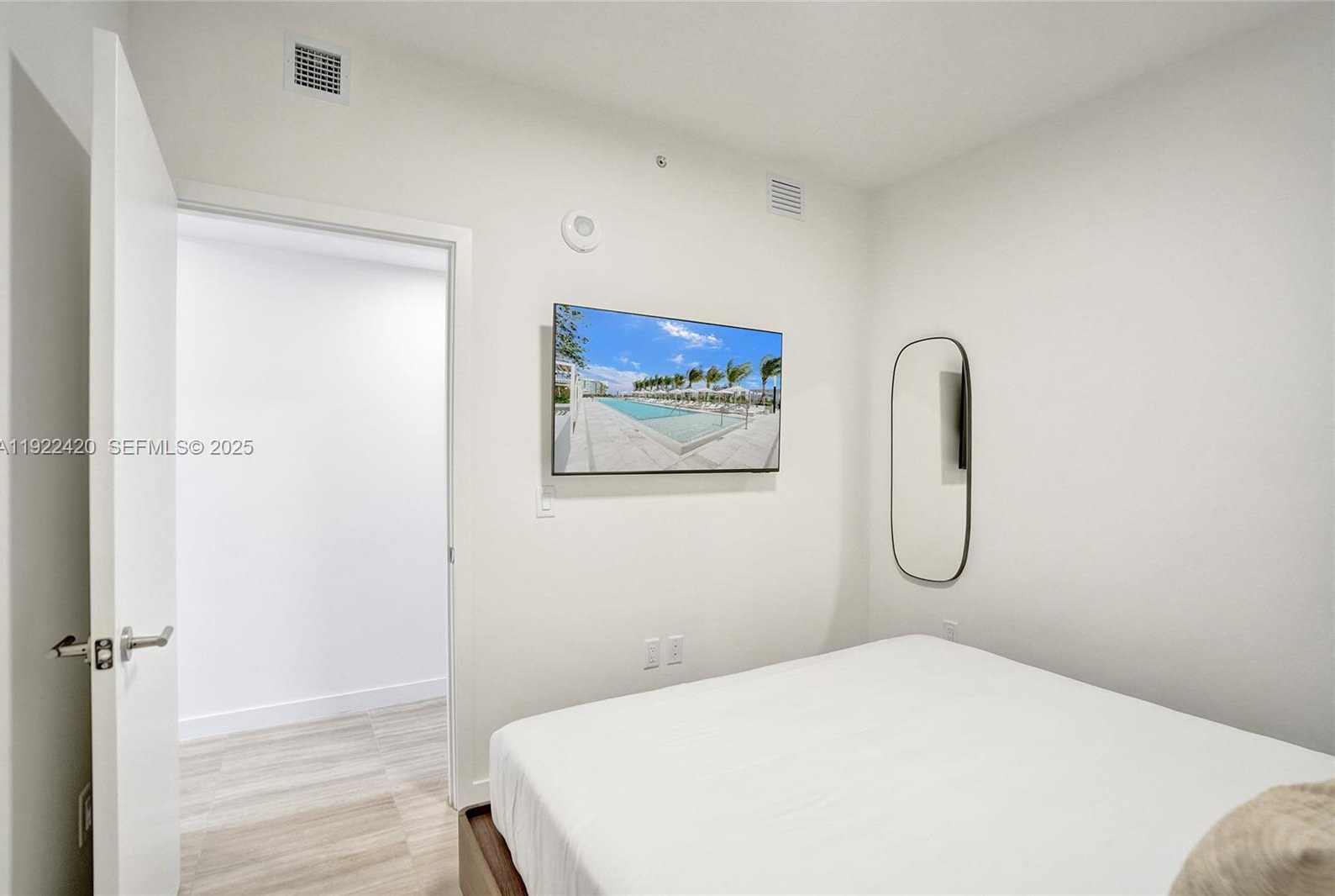 Small Image of 580 72ND ST #905, Miami Beach Number 9
