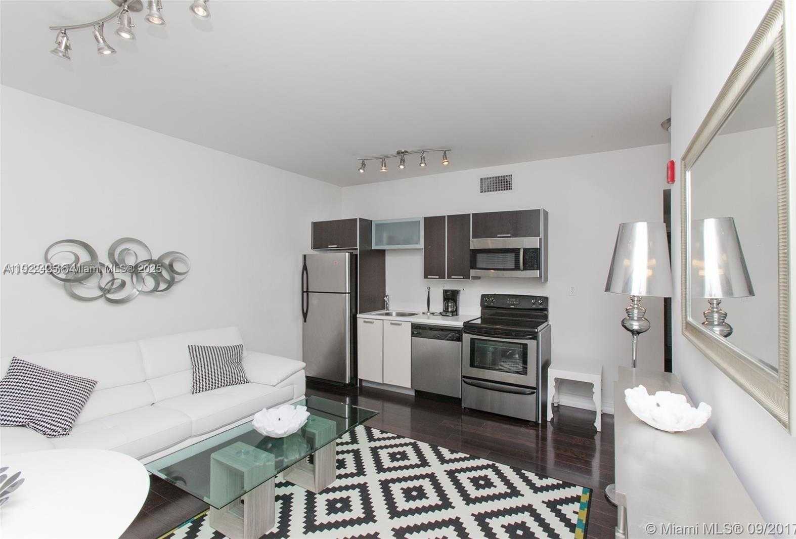 Small Image of 611 11TH ST #104, Miami Beach Number 10