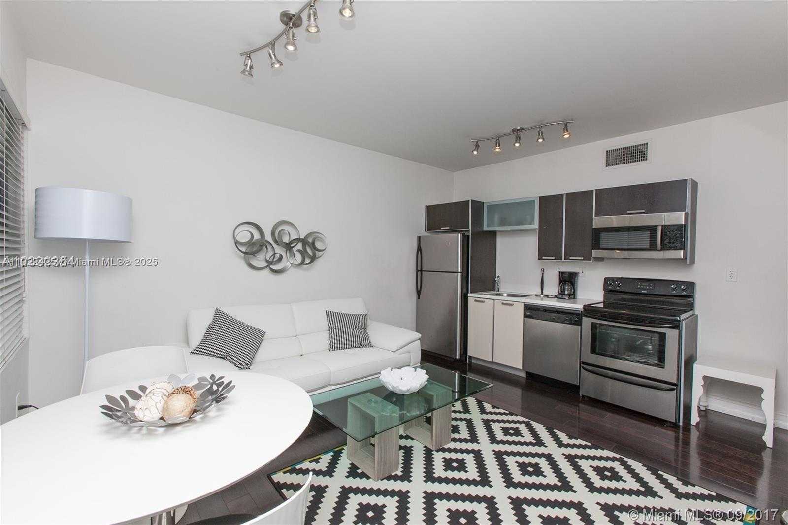 Small Image of 611 11TH ST #104, Miami Beach Number 7