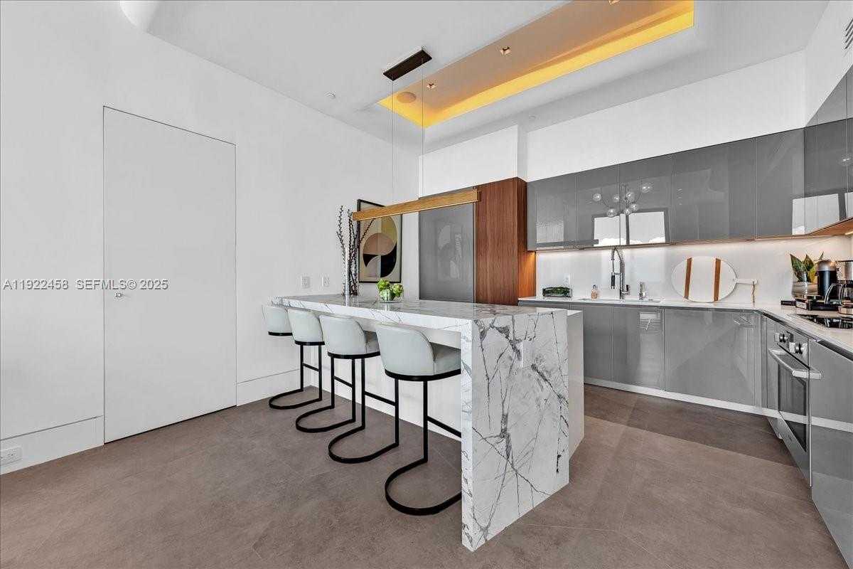 Small Image of 1300 SOUTH MIAMI AVE #UPH2, Miami Number 10