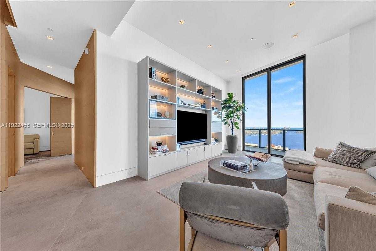 Small Image of 1300 SOUTH MIAMI AVE #UPH2, Miami Number 18