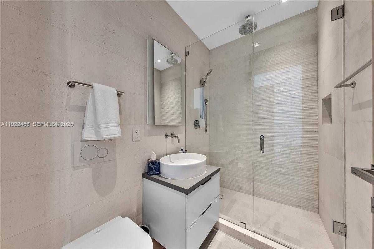 Small Image of 1300 SOUTH MIAMI AVE #UPH2, Miami Number 36