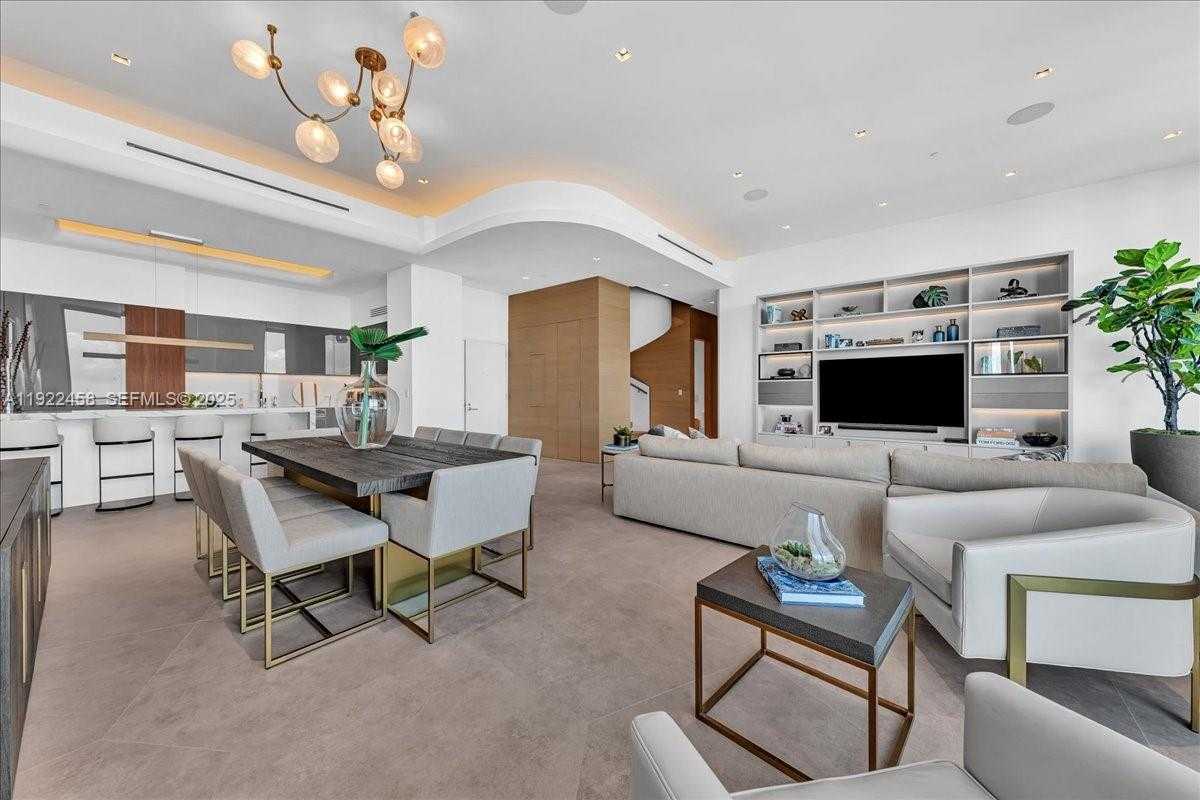 Small Image of 1300 SOUTH MIAMI AVE #UPH2, Miami Number 5