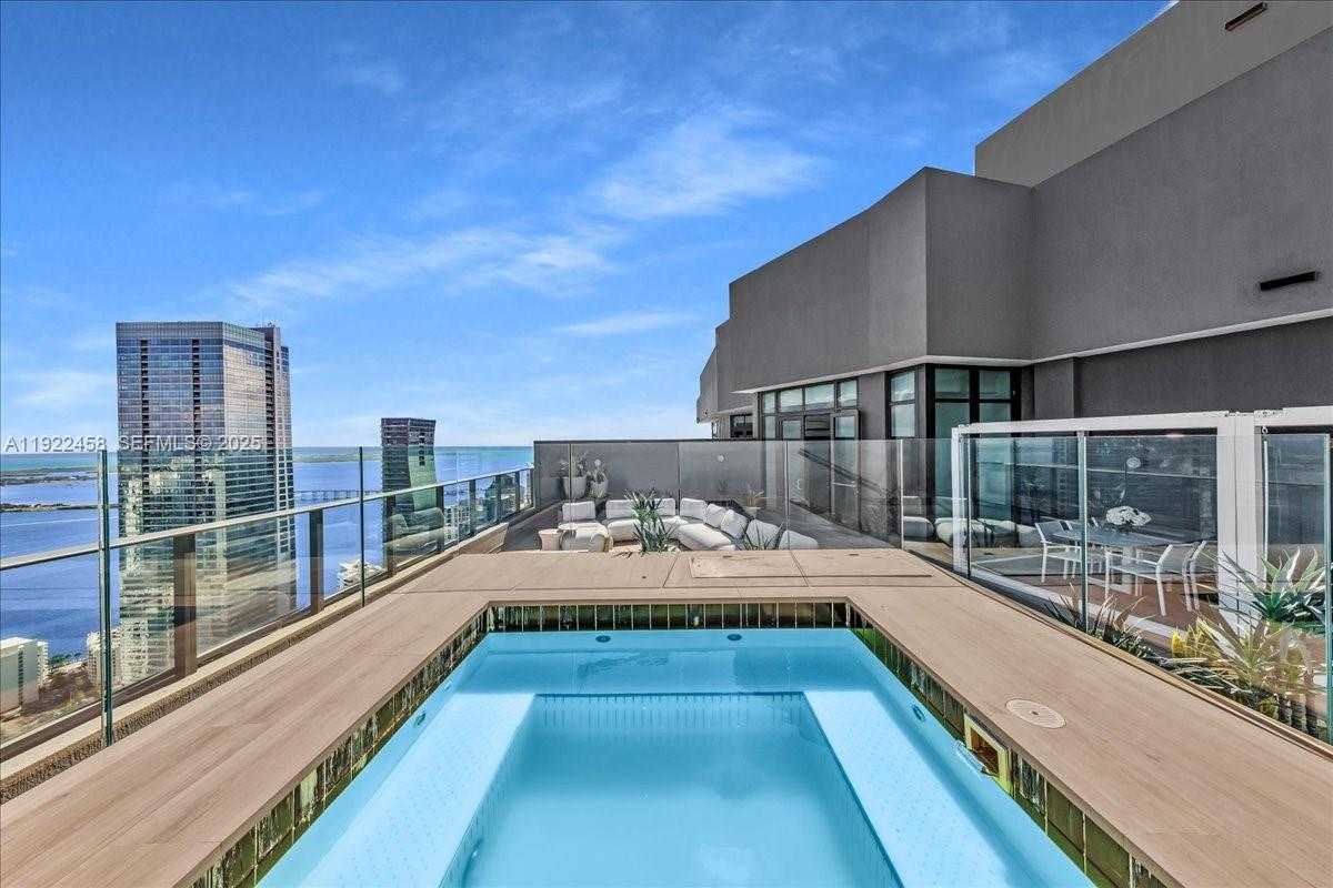 Small Image of 1300 SOUTH MIAMI AVE #UPH2, Miami Number 50