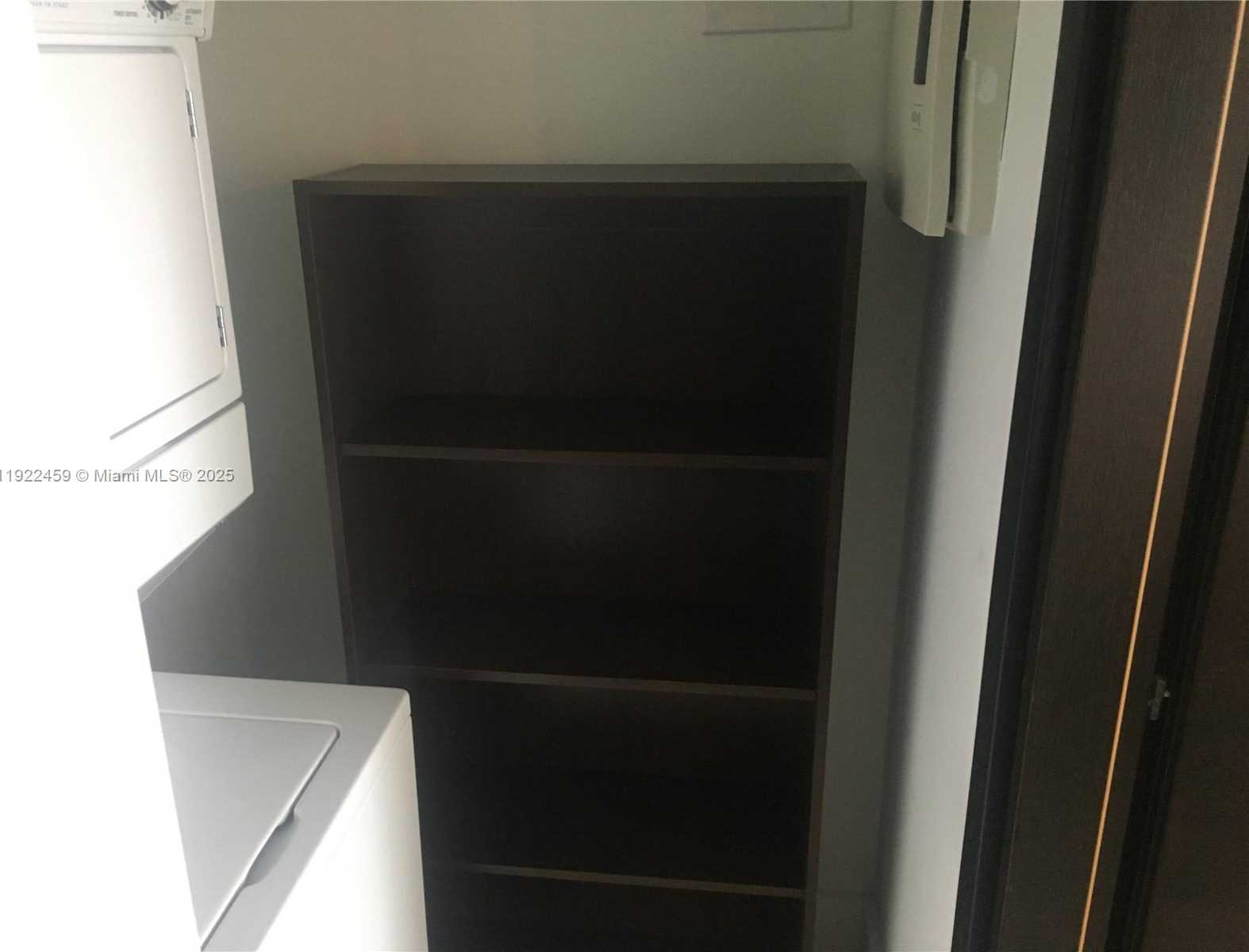 Small Image of 6000 COLLINS AVE #521, Miami Beach Number 16