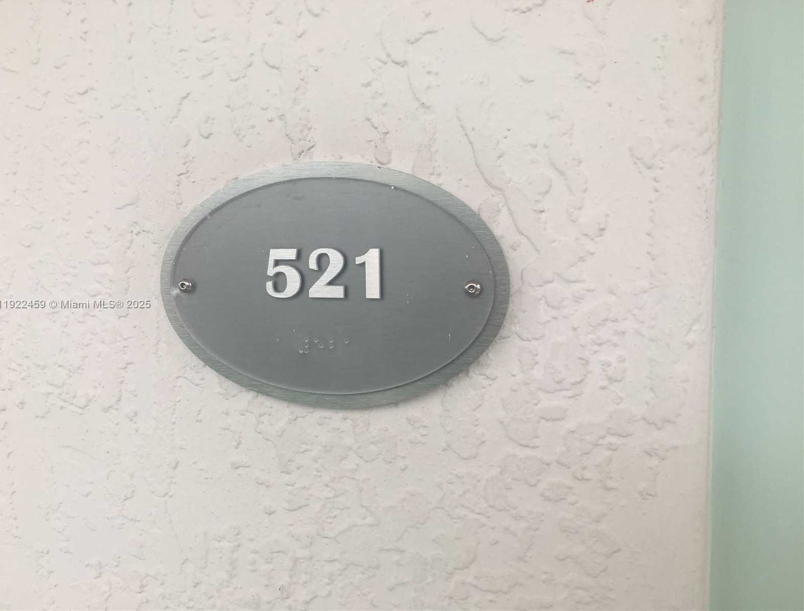 Small Image of 6000 COLLINS AVE #521, Miami Beach Number 2