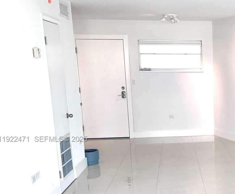 Small Image of 1881 WASHINGTON AVE #11D, Miami Beach Number 10