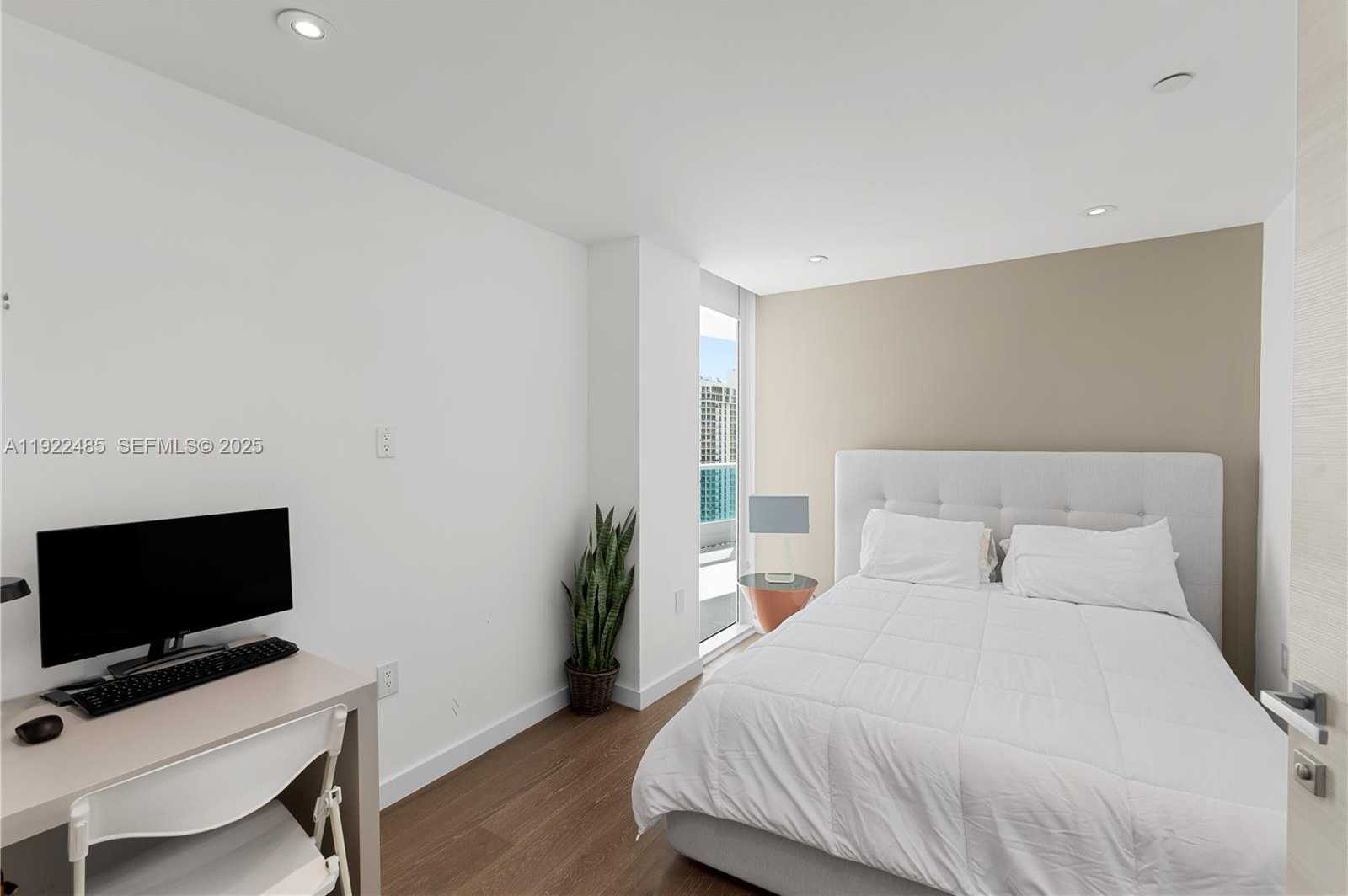 Small Image of 19955 NORTH EAST 38TH CT #2205, Aventura Number 24