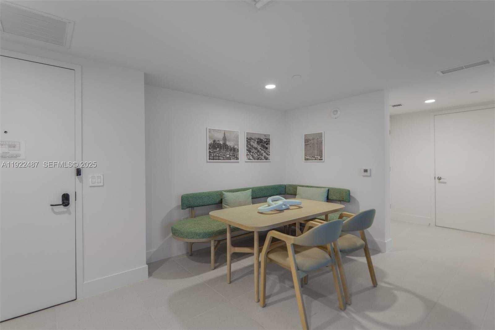 Small Image of 159 NORTH EAST 6TH ST #4601, Miami Number 11