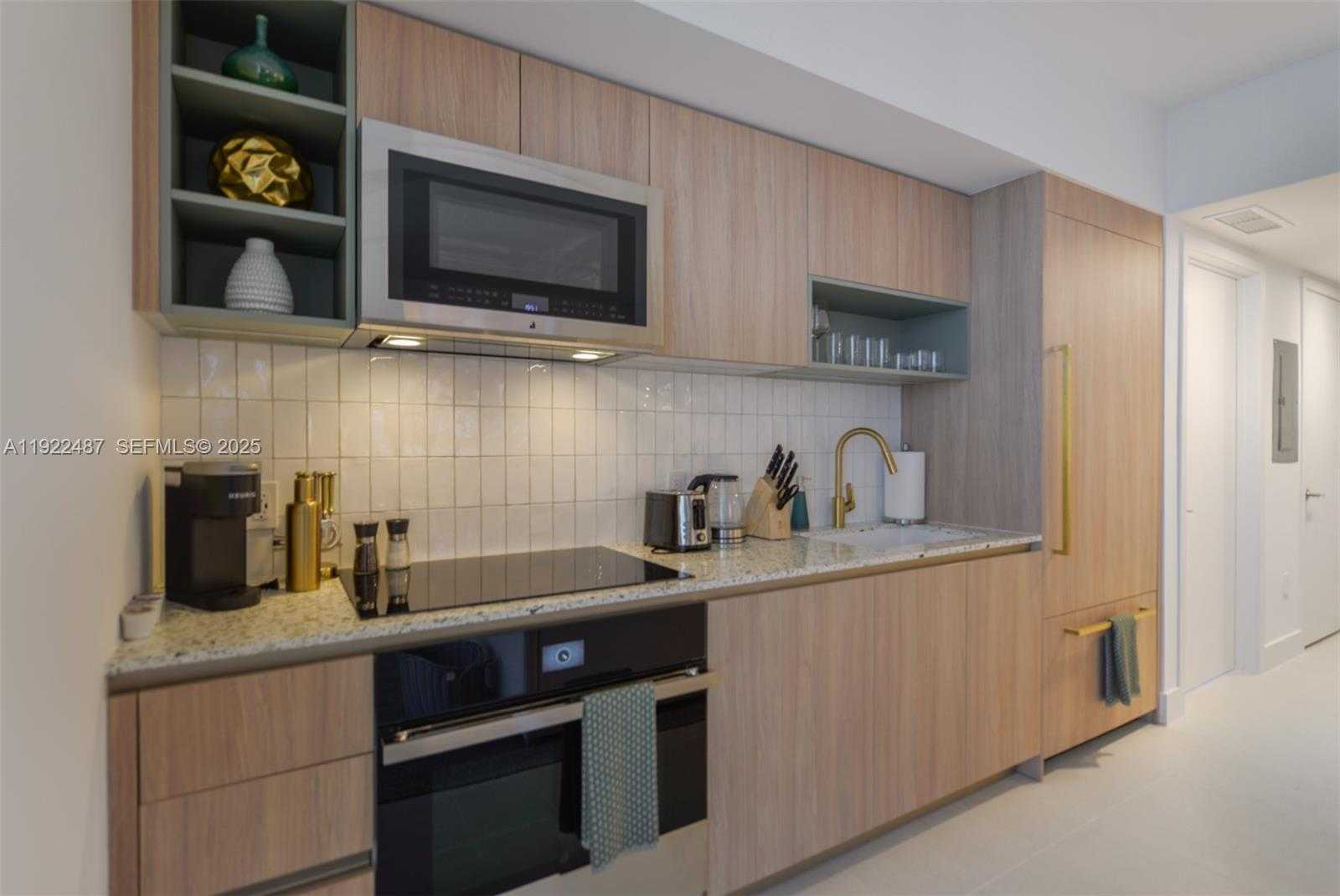 Small Image of 159 NORTH EAST 6TH ST #4601, Miami Number 12