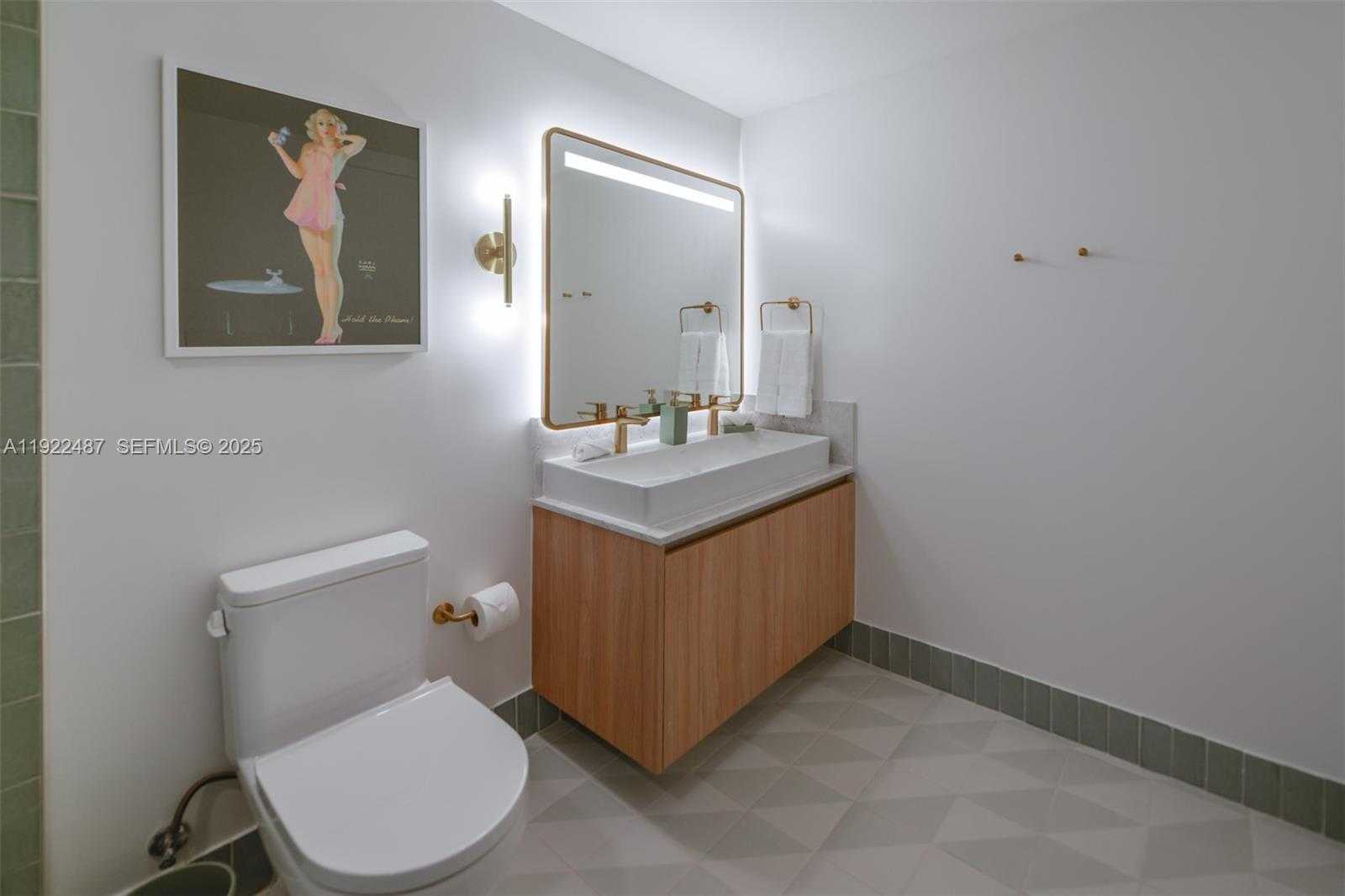 Small Image of 159 NORTH EAST 6TH ST #4601, Miami Number 24