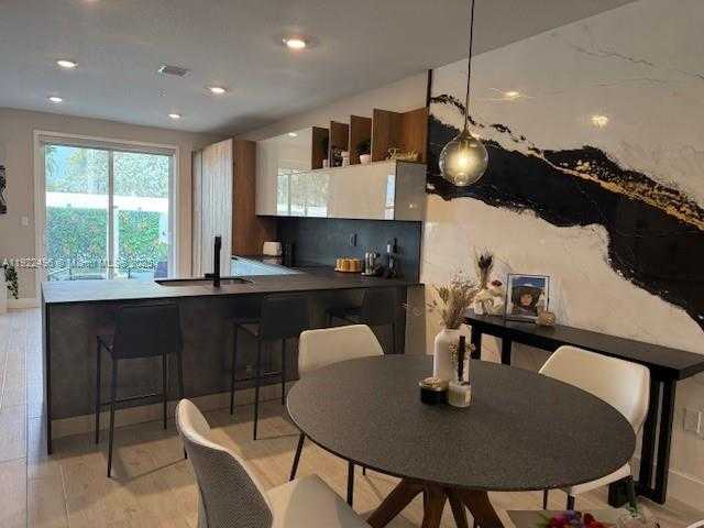 Small Image of 17033 SOUTH WEST 1ST ST, Pembroke Pines Number 5