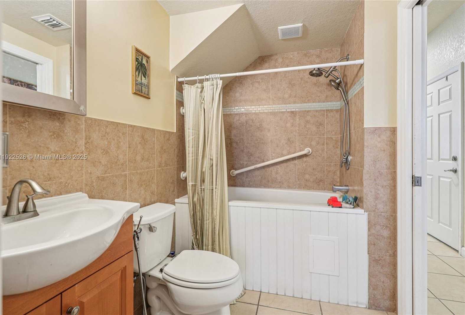 Small Image of 23668 SOUTH WEST 114TH PL, Homestead Number 17