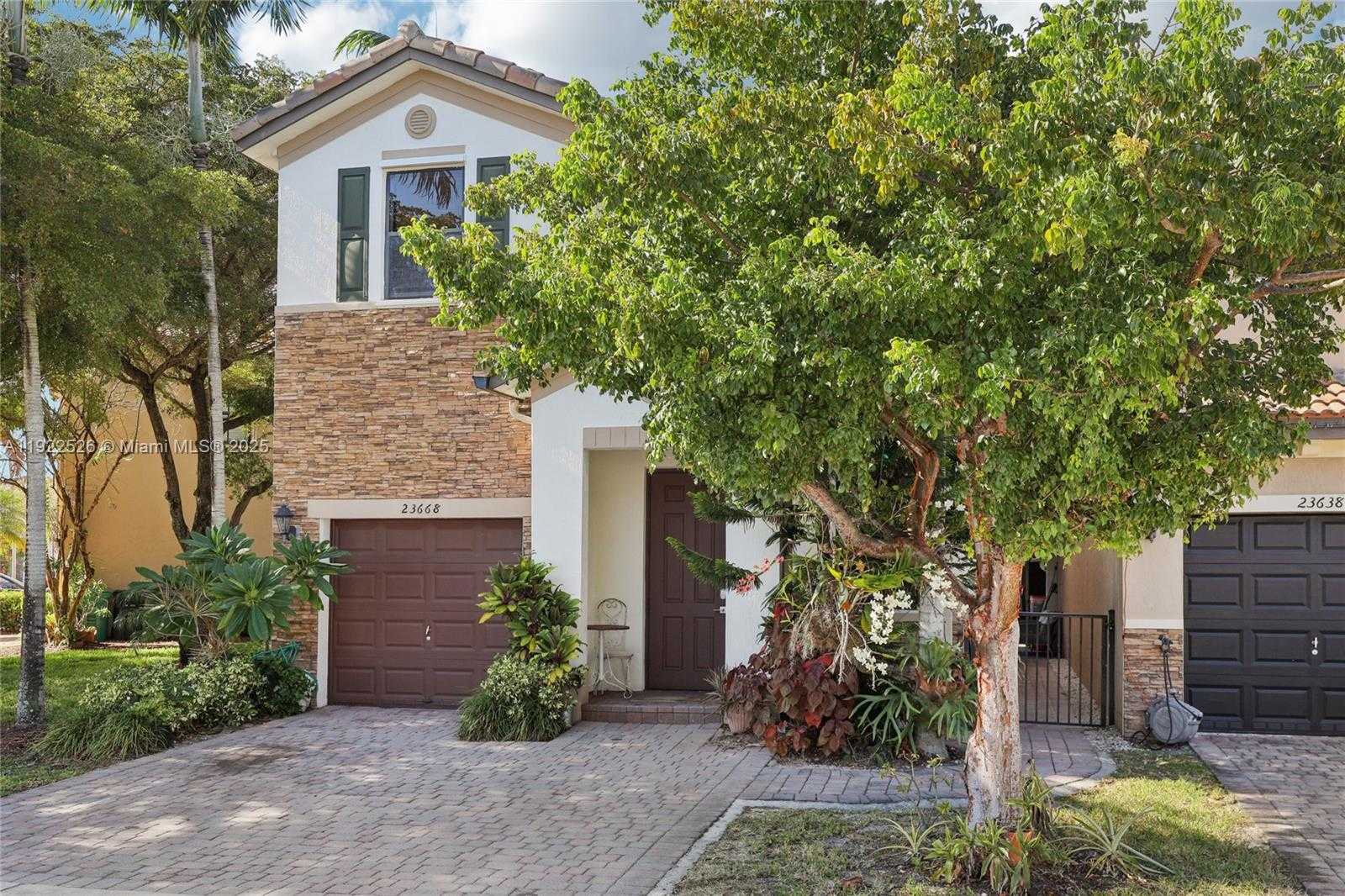 Small Image of 23668 SOUTH WEST 114TH PL, Homestead Number 2