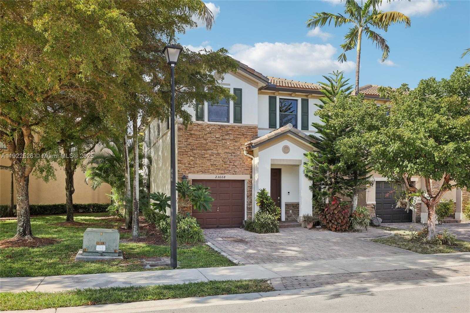 Small Image of 23668 SOUTH WEST 114TH PL, Homestead Number 3