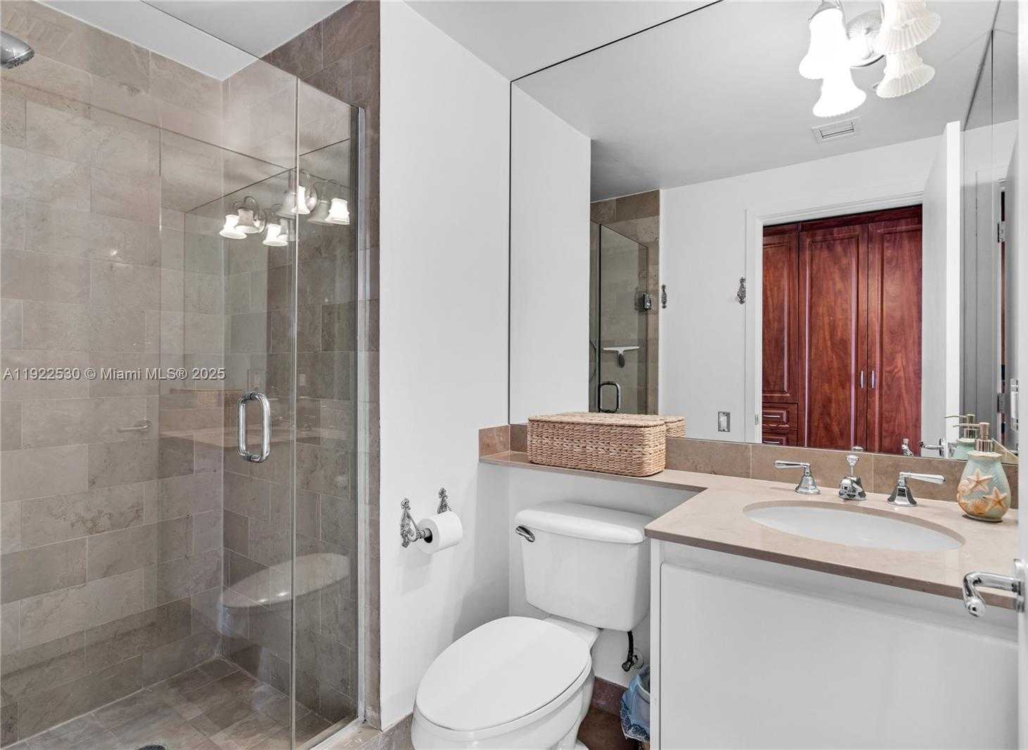 Small Image of 1500 OCEAN DR #907, Miami Beach Number 17