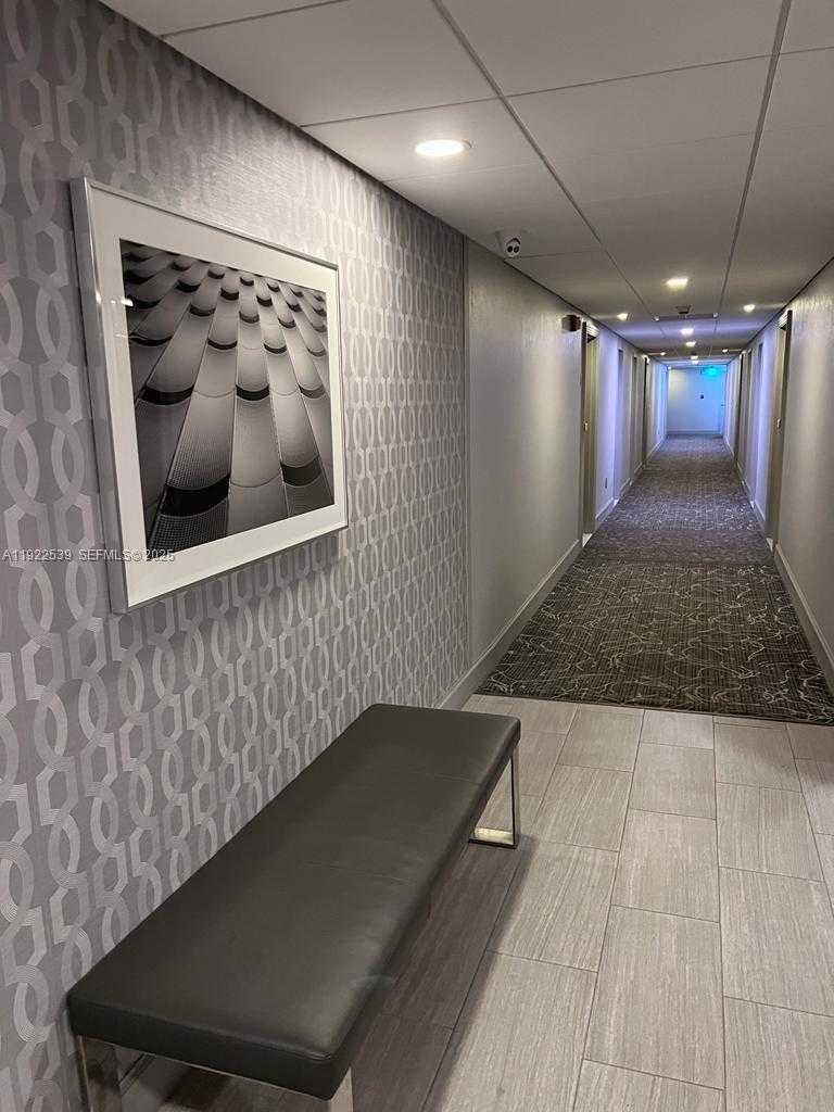 Small Image of 300 BAYVIEW DR #201, Sunny Isles Beach Number 30