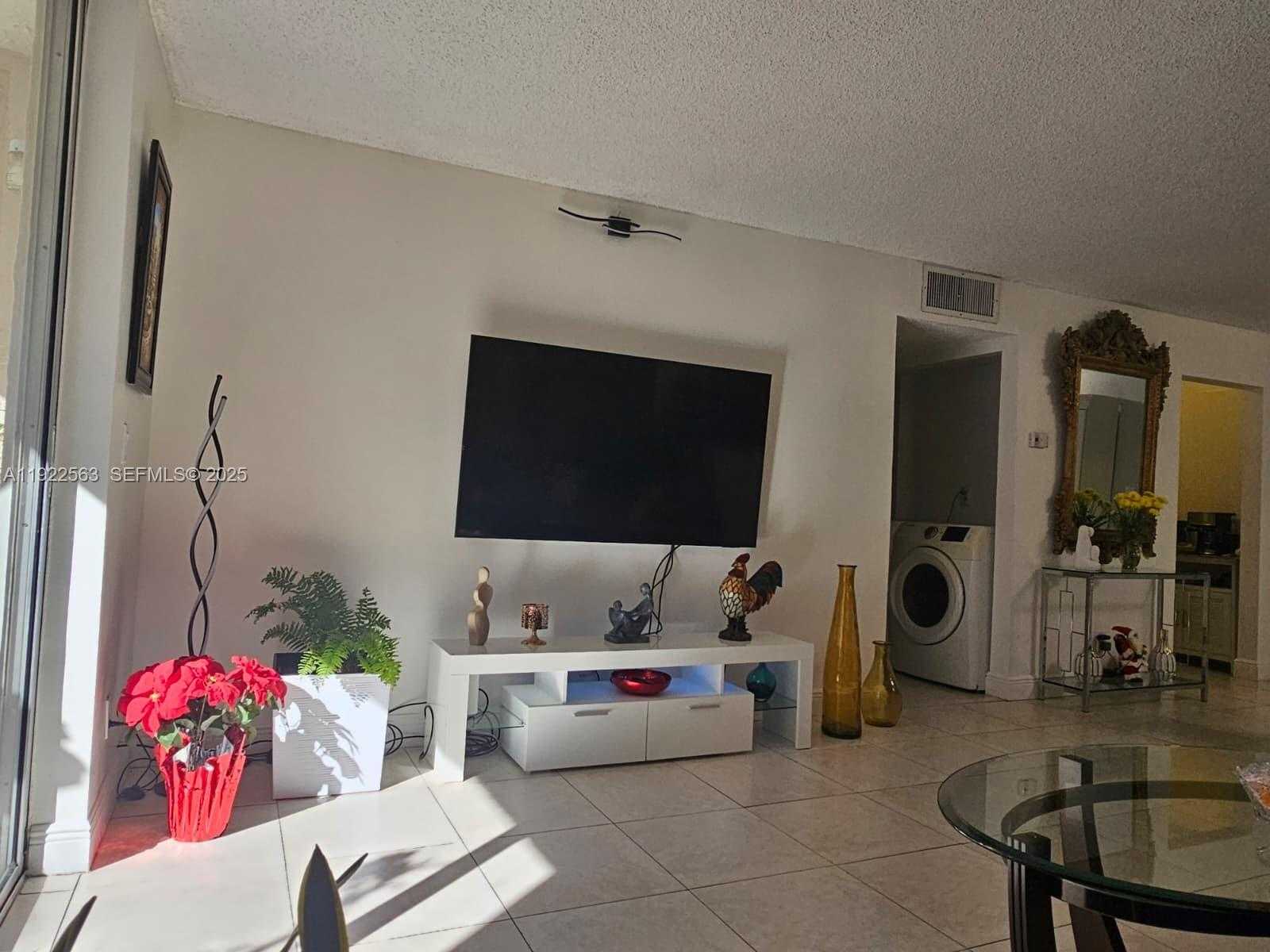 Small Image of 8411 NORTH WEST 8TH ST #111, Miami Number 9