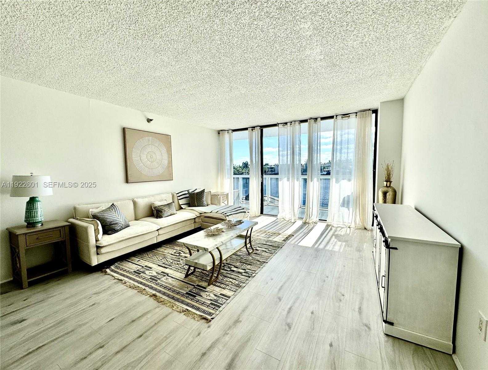 Small Image of 20515 EAST COUNTRY CLUB DR #245, Aventura Number 17