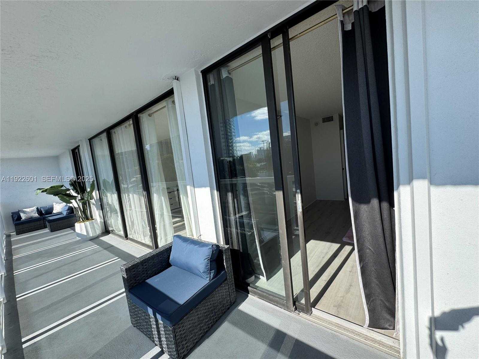 Small Image of 20515 EAST COUNTRY CLUB DR #245, Aventura Number 20