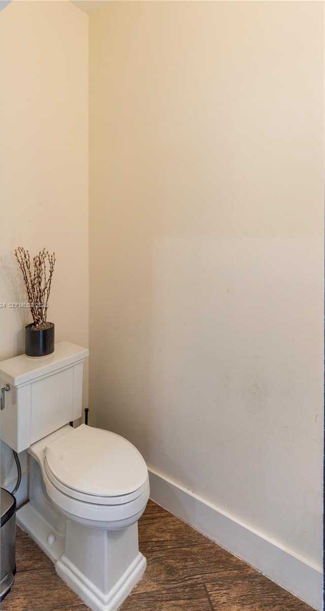 Small Image of 13276 SOUTH WEST 128TH PSGE, Miami Number 12