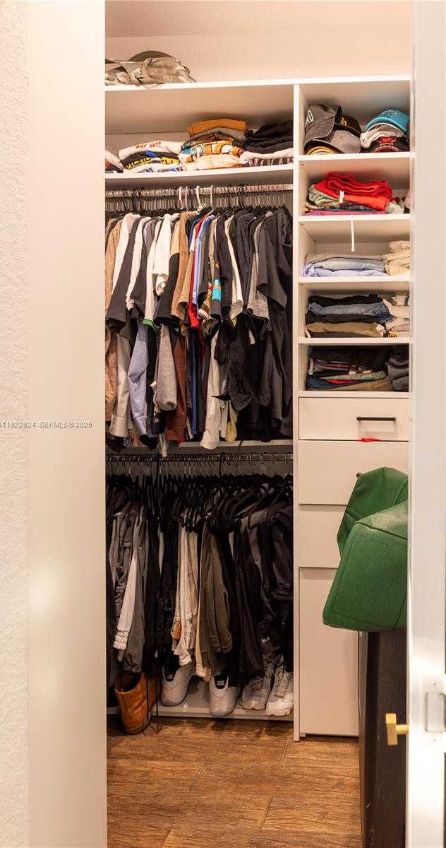 Small Image of 13276 SOUTH WEST 128TH PSGE, Miami Number 24