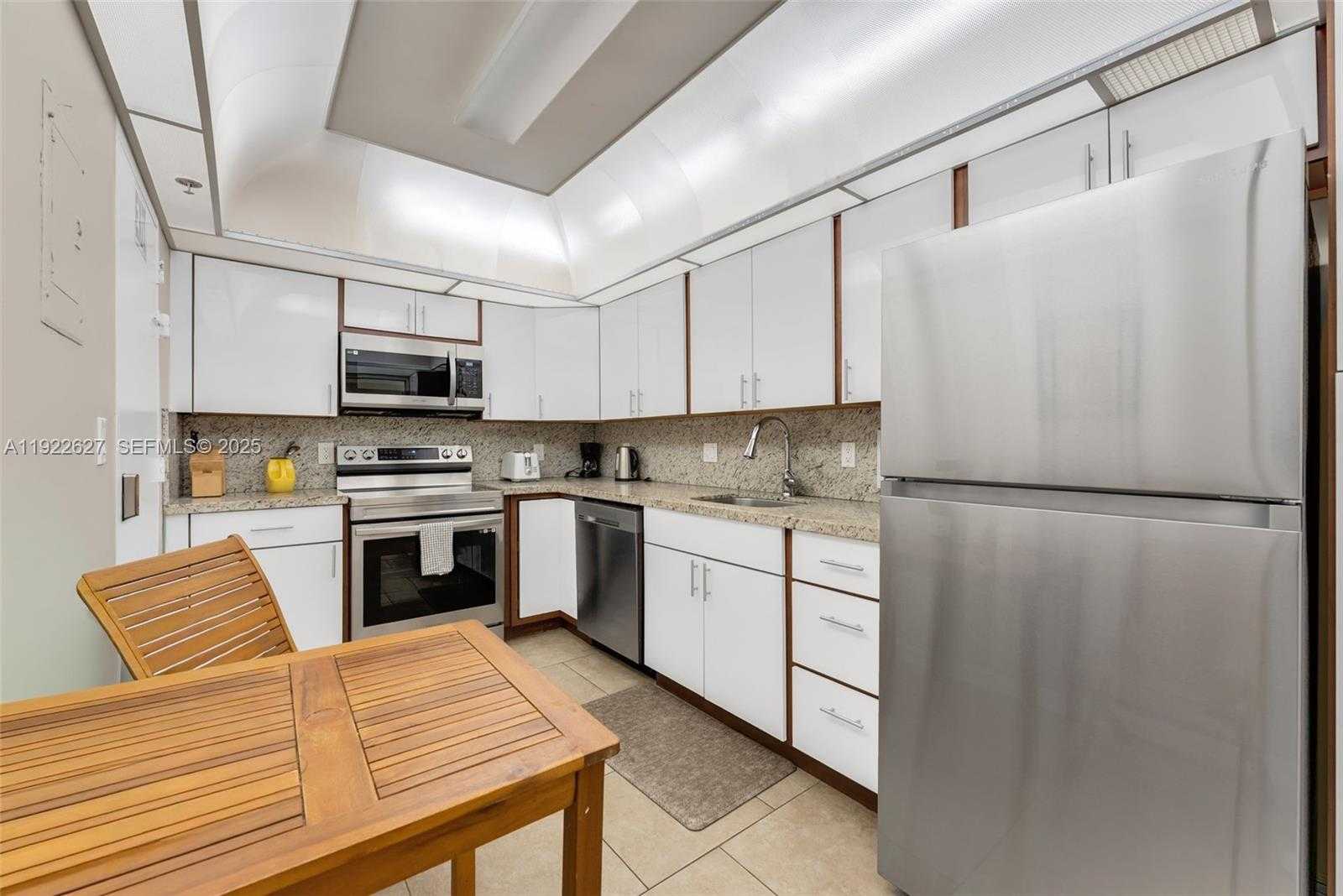 Imagen de Pequeño Objeto